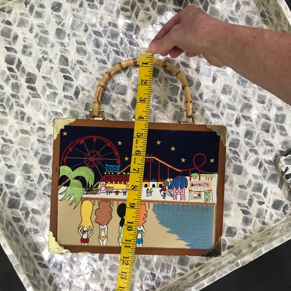 Wooden cigar box style purse. - Picture 6 of 8